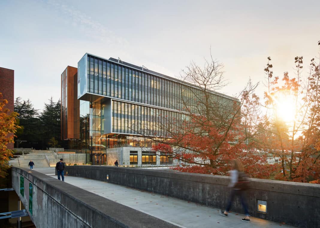 The award winning Life Sciences Building at the University of Washington which in March 2023 was the recipient of the American Institute of Architects National Award Wood Central 1