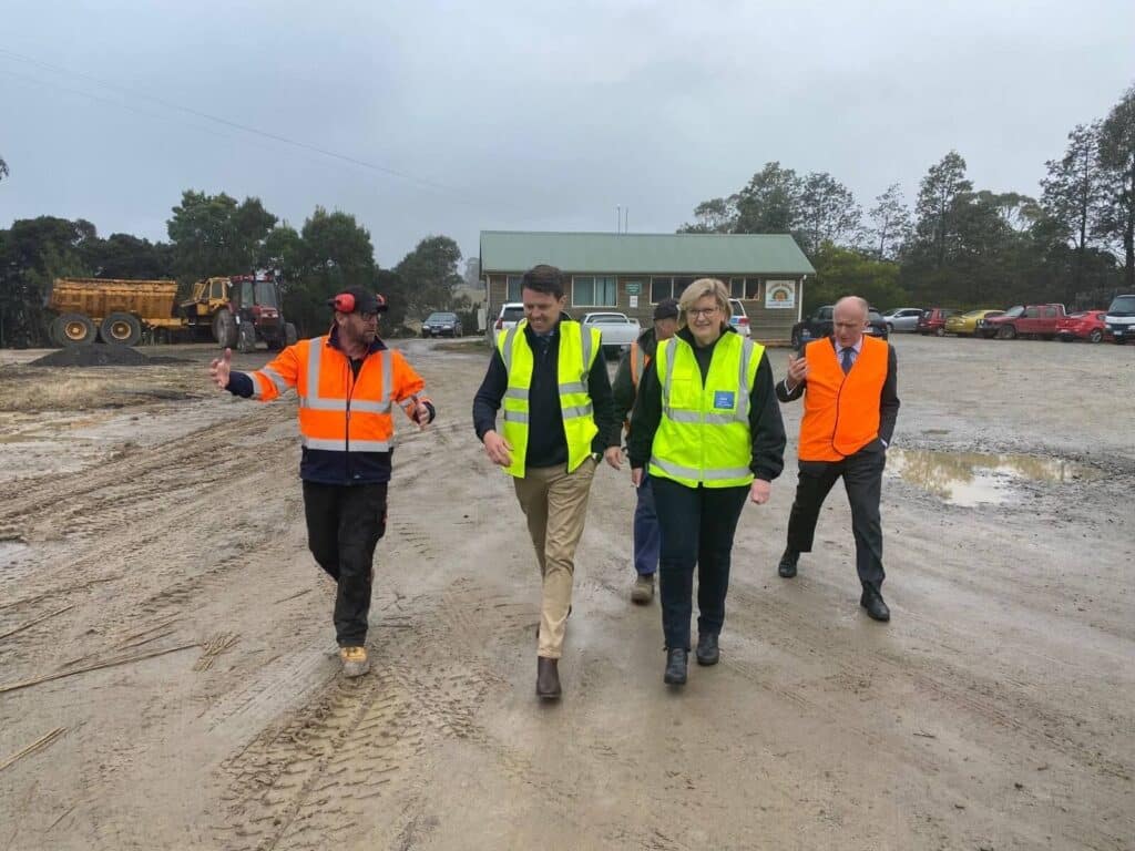 Former Agriculture Minister Senator Jonno Duniam with Senator Wendy Askew and Eric Abetz at Barbers Sawmill in Exeter in Tasmania. (Photo Credit: Senator Jonno Duniam Twitter)