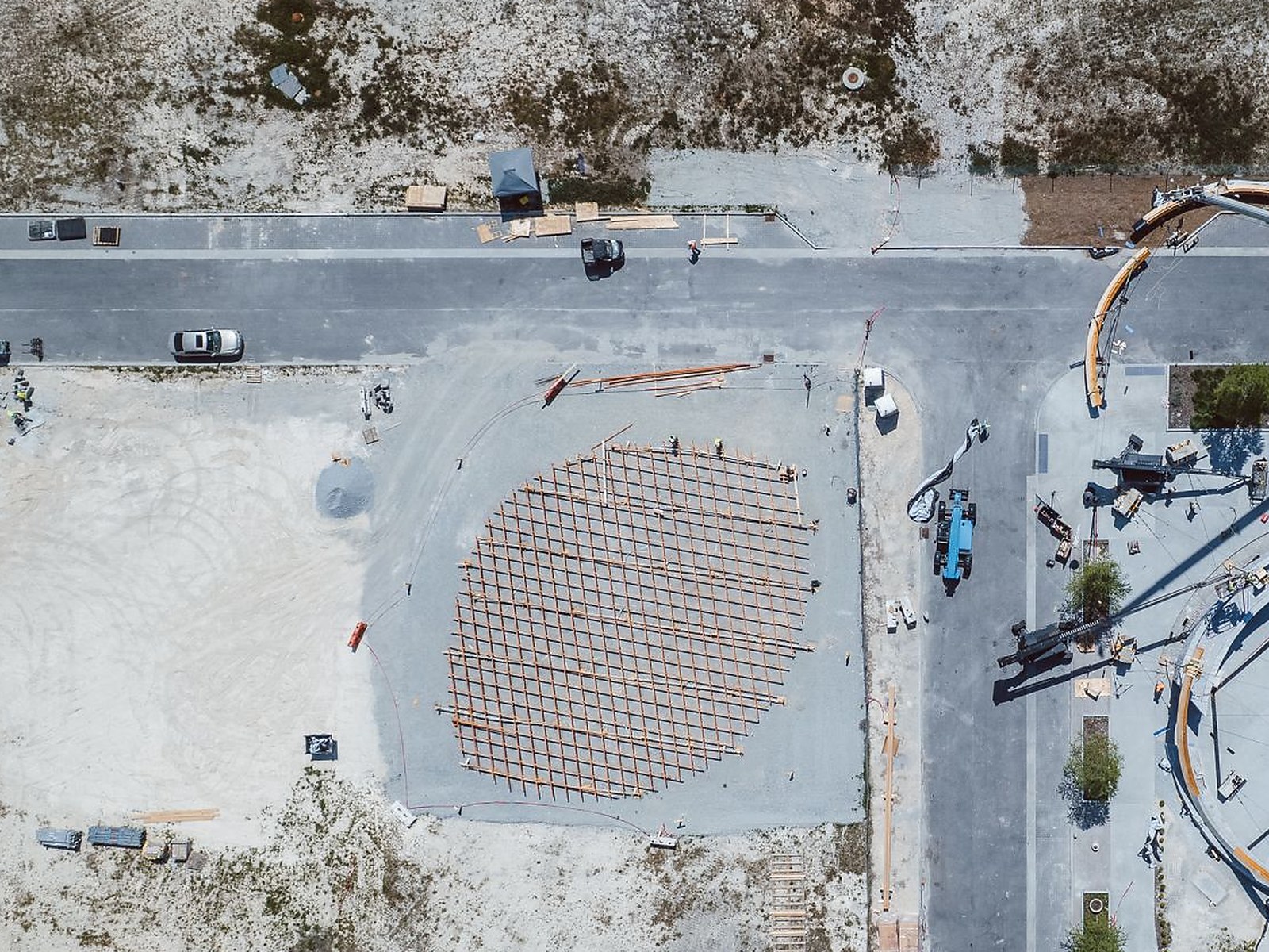 Shell Out Timber Timber 'Pringle' Is North America's Longest Gridshell | Wood Central
